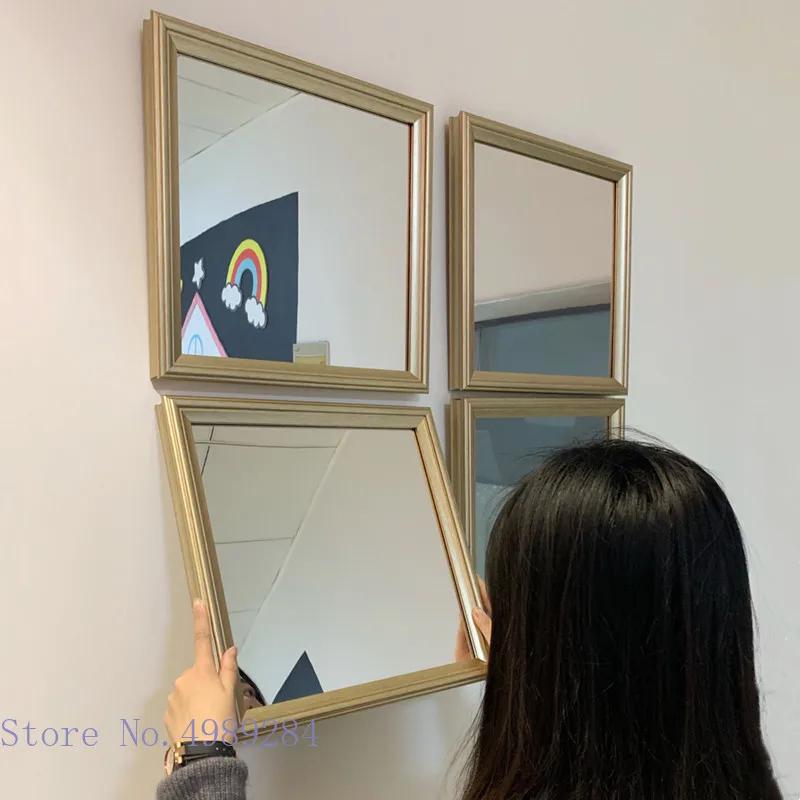 

Скляне Дзеркало Квадратне Золота Рамка Дзеркало для Макіяжу Декорація Стіни Кімнати Комбінація Підвіска Настінна Прикраса 30cm