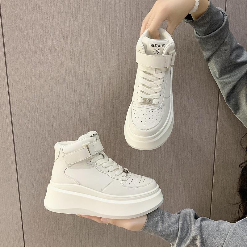 

Женские бархатные кеды на высокой платформе, дышащие, маленькие белые туфли, осень-зима, новая модная универсальная обувь для скейтборда, повседневная обувь 40