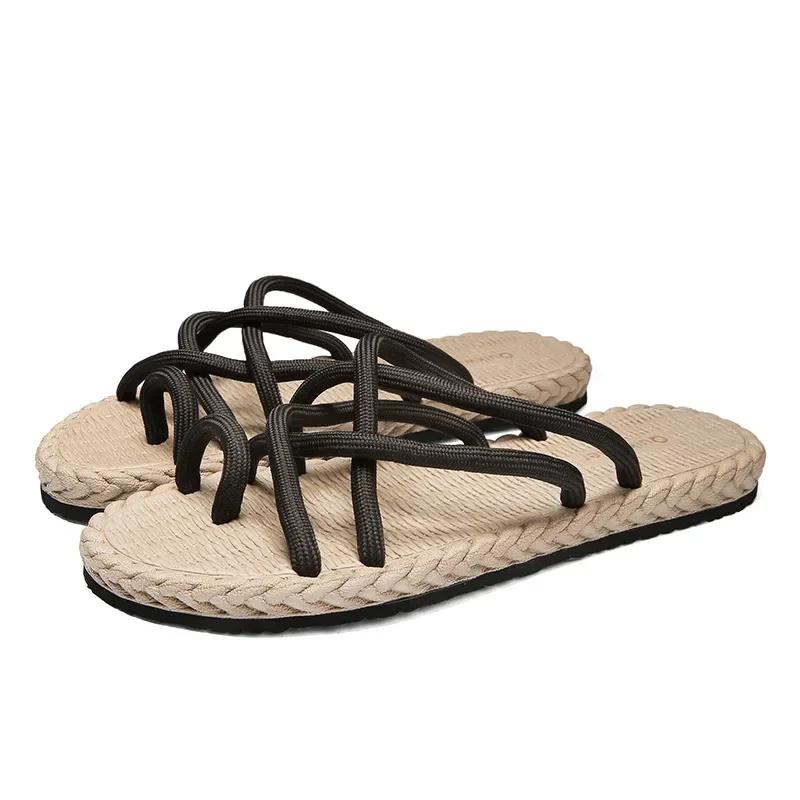 Fashion Men's Sandals Summer New Fashionable Retro Lightweight Flat Slippers Outdoor Wear Resistant Anti Slip Beach Slippers