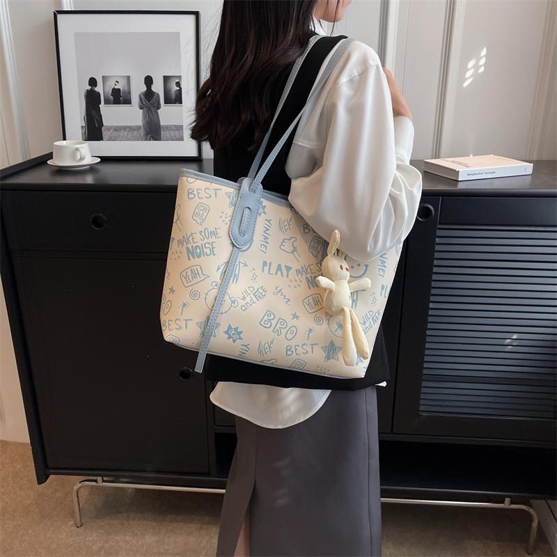 Fashionable Large Capacity Shoulder Bag For Women 2023 New Stylish Urban Minimalist Printed Tote Bag