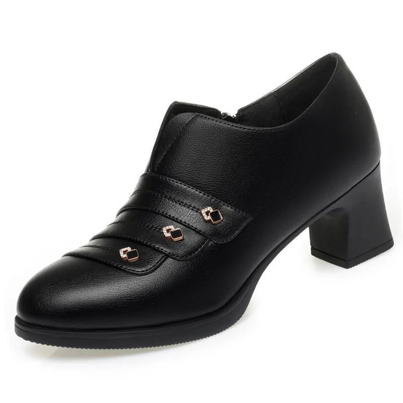 

5,5 см Элегантная Мода Глубокий Вырез Туфли из Мягкой Кожи Женские Туфли-Лодочки на Платформе 2025 Осень Средний Блочный Каблук Обувь для Офиса Модель Мама 38 бордовый