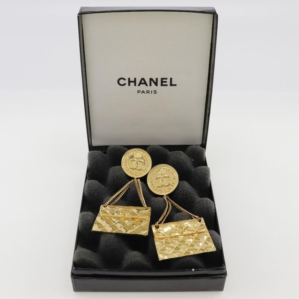 CHANEL COCO Mark Earring Matelasse motif Plated Gold 39g Women Used