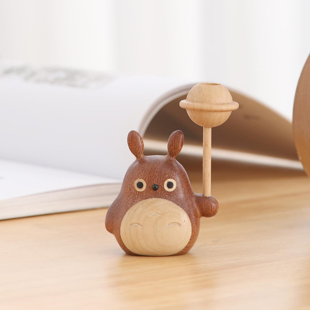 Creatief massief hout Houten Maat Totoro Windmolen Bureau Ornament Auto Aromatherapie Pop Schattige Decoratie Bloemeninzet Cadeau