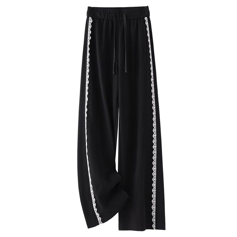 

Женские серые повседневные летние брюки широкого кроя 2025: Стройнящие, Легкие, Драпированные, Брюки прямого кроя Medium чёрный