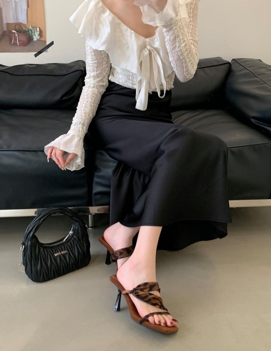 

Fashion red French cool slippers fairy shoes wear 2025 new summer temperament with skirt 39 цветной печати леопарда