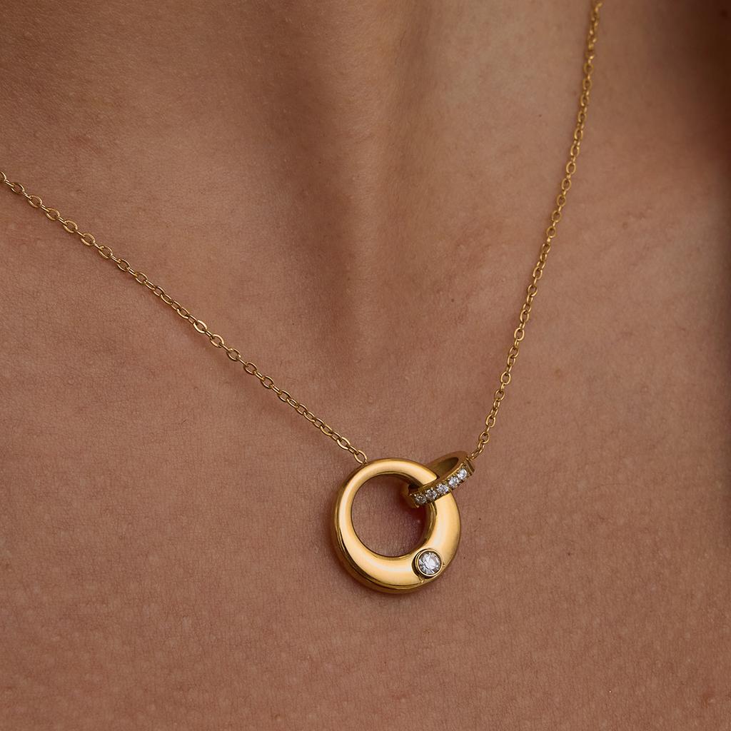 Yori Simple Versatile Stainless Steel Necklace With Interlocking Circles for Women Holiday Fashion Accessories Jewelry Waterproo