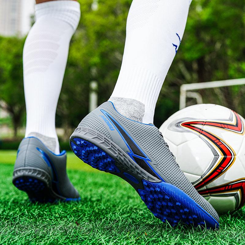 Soccer Shoes Women’s Sneakers Boys' Football Boots School Student Shoes Girls' Football Boots Couple Men Lightweight Sneakers Plus Size 36-45