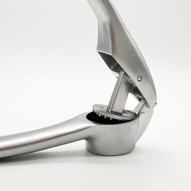 Stainless Steel Zinc Alloy Garlic Press & Masher - Multifunctional Kitchen Tool