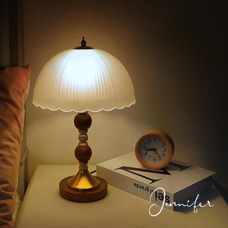 1Pc Solid Wood Nordic Table Lamp Bedside Light Luxury High-end Bedroom Decoration Table Lamp Retro Glass Creative Night Lamp