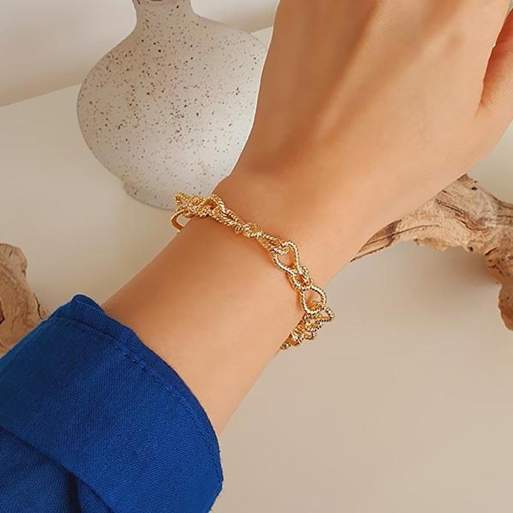 Women's Rope Knot Single Bracelet (Unique Style)