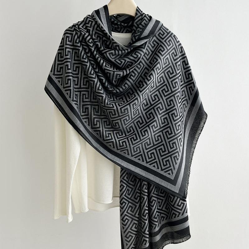 Summer Fashion Geometric Print Thin Scarf For Women Air Conditioner Shawl