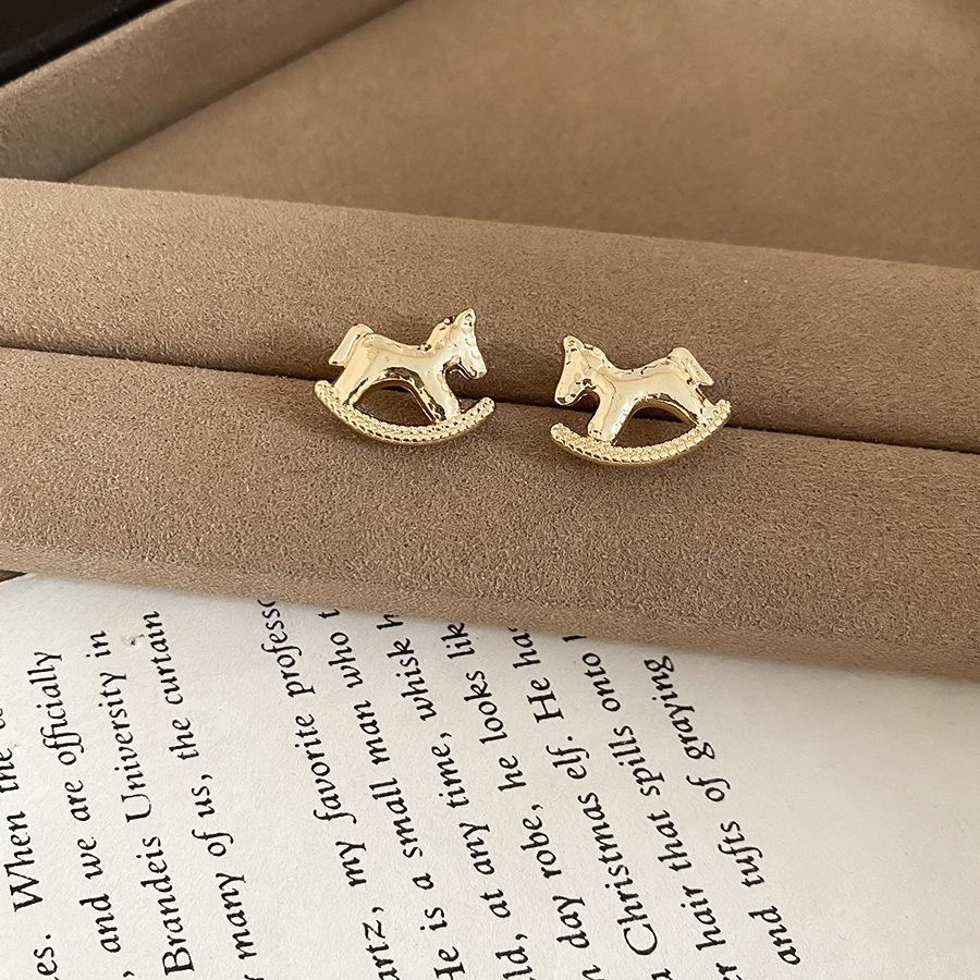 New Chinese Style Simple Natal Year Zircon Pony Earrings Earrings Fashionable and Exquisite Versatile Earrings Women