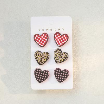 3 Pairs Mixed Pattern Heart Acrylic Stud Earrings Set For Women Daily Wear