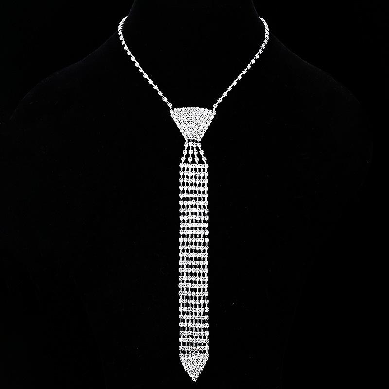 Rhinestone tassel necklace, long personalized exaggerated wind claw chain necklace