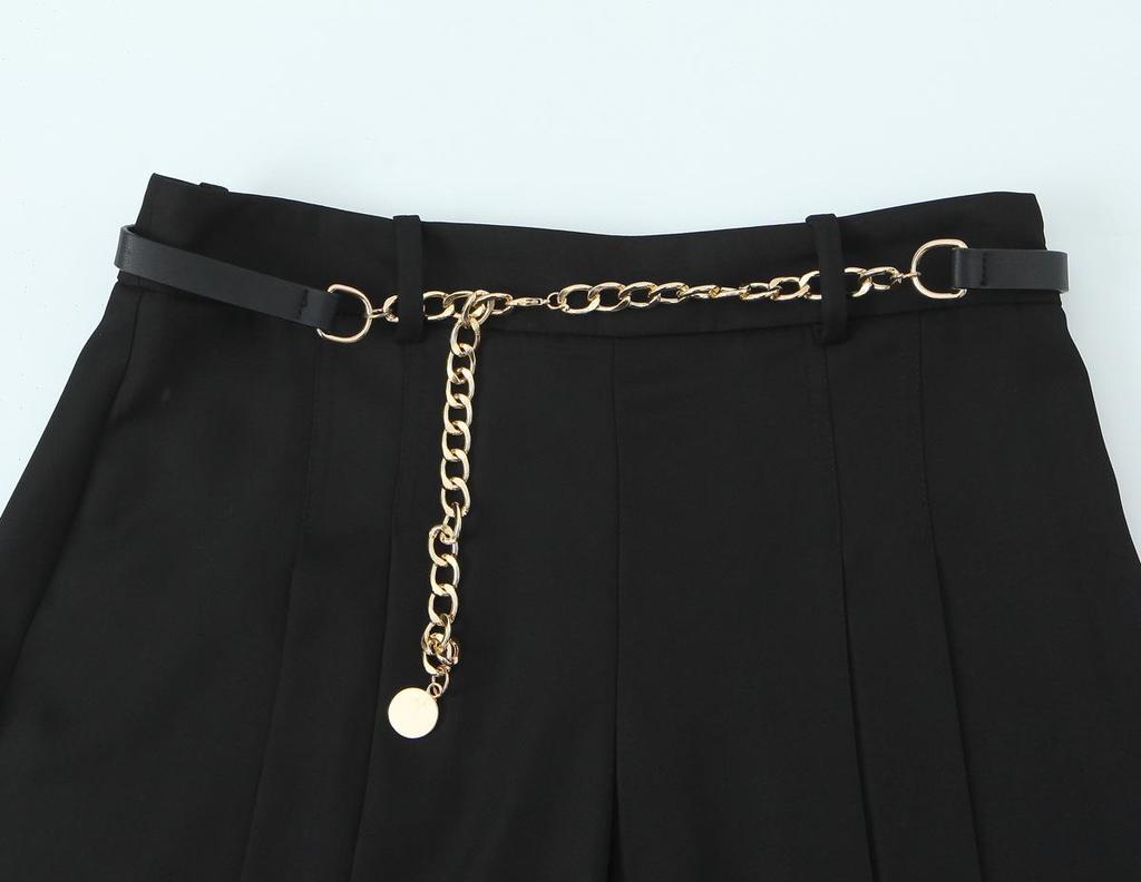 2025 Spring Women's European & American Style Fashion Long Casual Shorts with Chain Belt