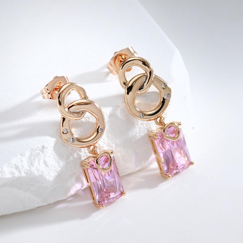 Štvorcové ružové zirkónové náušnice s prekríženým kruhom pre ženy Šperky s jedinečným dizajnom