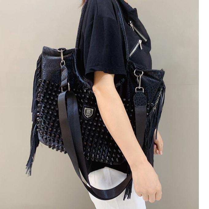 2024 New Shoulder Women's Bag Fashion Casual Rivet Versatile Soft Leather Single Shoulder Large Capacity Bag with Tassel