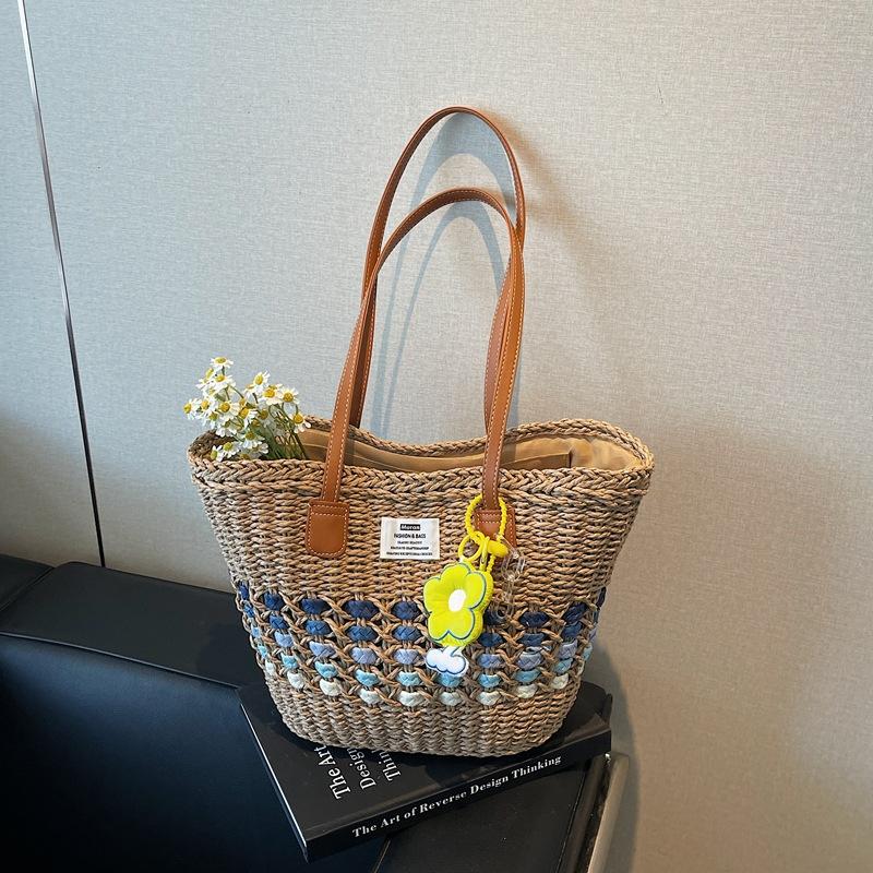 New Woven Shoulder Straw Bag Beach Bag Large Capacity Vegetable Basket Bag Portable Tote Women's Bag