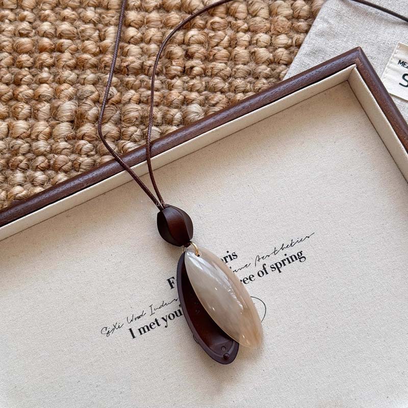 Chinese Style Geometric Irregular Oval Pendant Necklace for Women Retro Adjustable Long Wax Rope Necklace Birthday Party Jewelry