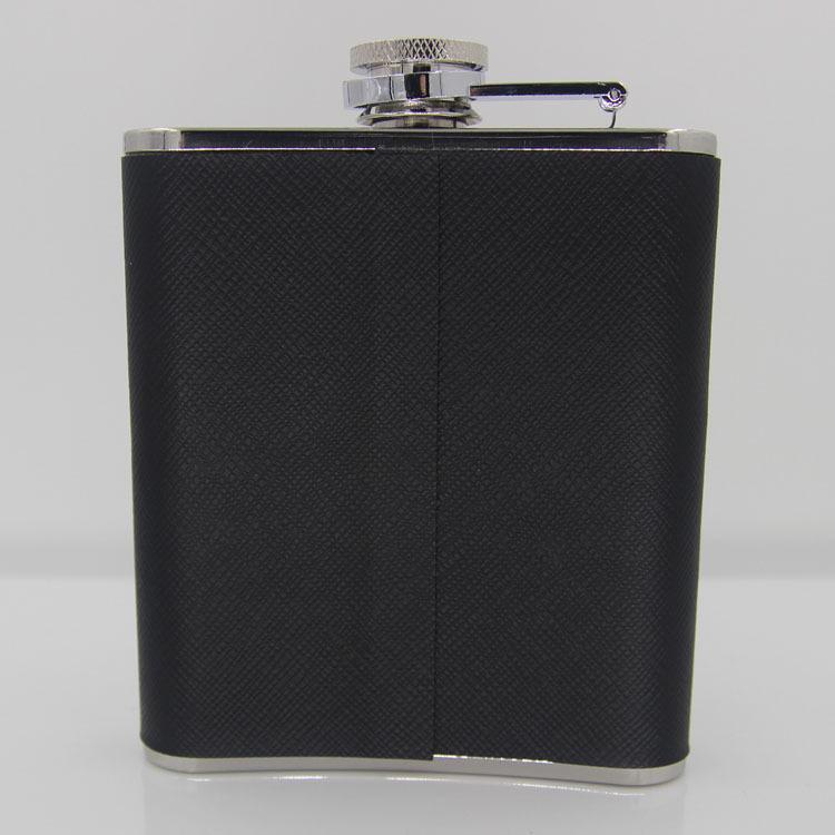 Jiujiu gavesett med 4-delers vinflaske i rustfritt stål, 2–8 oz med svart skinnfinish