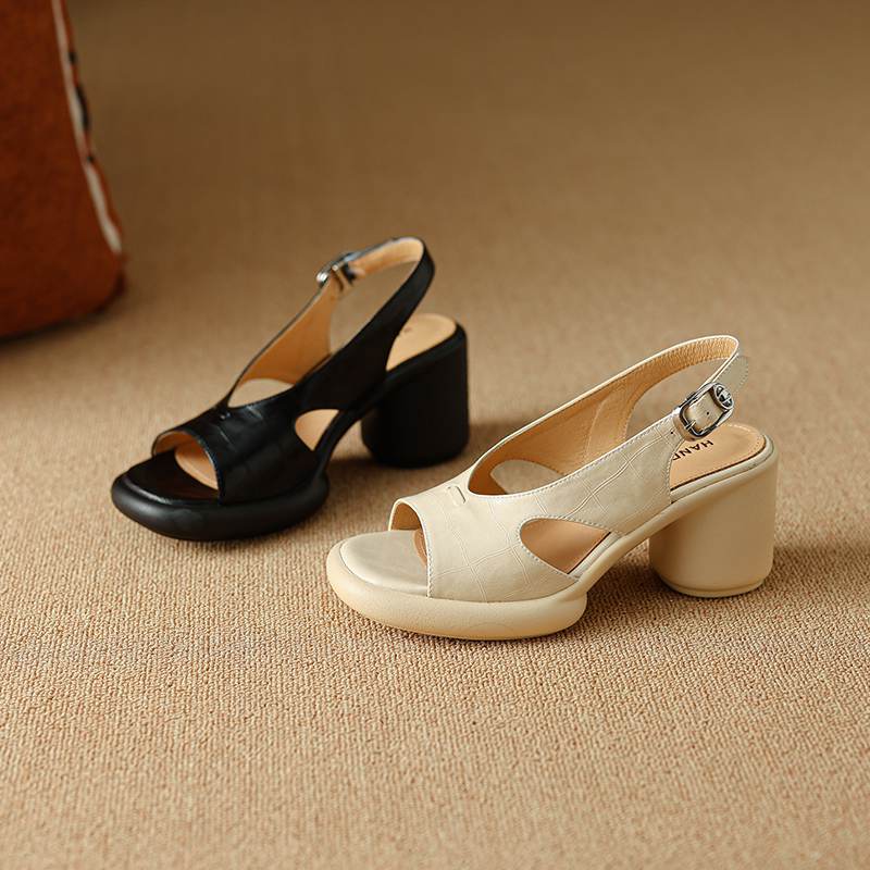 Krazing Pot Cow Skin Peep Toe Size 41 Round High Heels Summer Shoes Buckle Straps Beige Color Vintage Sandals