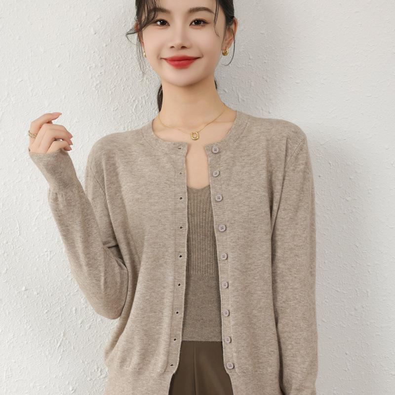 Autumn Women's Round Neck Wool Blend Cardigan Knitwear
