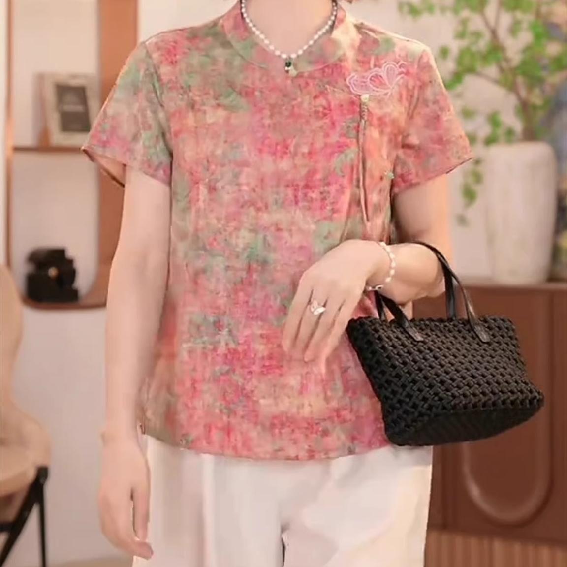 

Повседневная летняя одежда для мамы 2025, летний темперамент, топ для среднего возраста, облегающий топ большого размера M [Recommended below 50kg] розовый