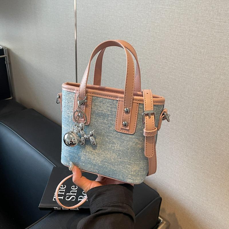 Summer Popular Contrasting Color Small Bag Women's New Fashion Versatile Messenger Bag Portable Bucket Bag
