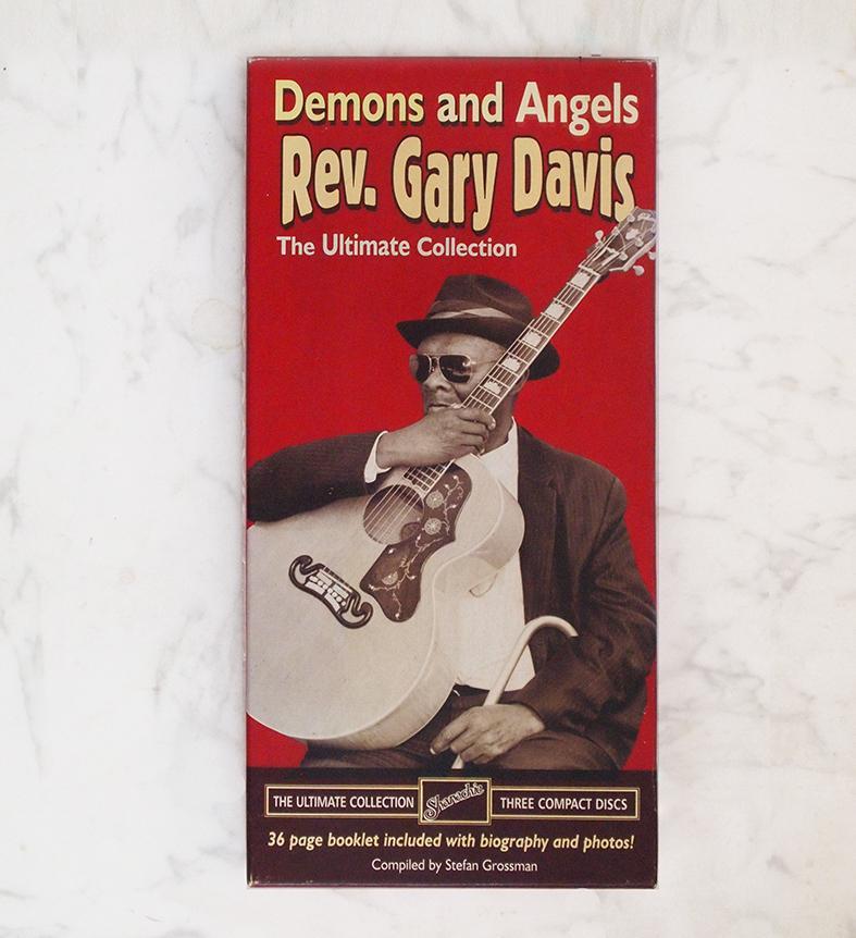 

[ИСПОЛЬЗОВАННЫЙ] Преподобный Гэри Дэвис Ultimate Acoustic Blues