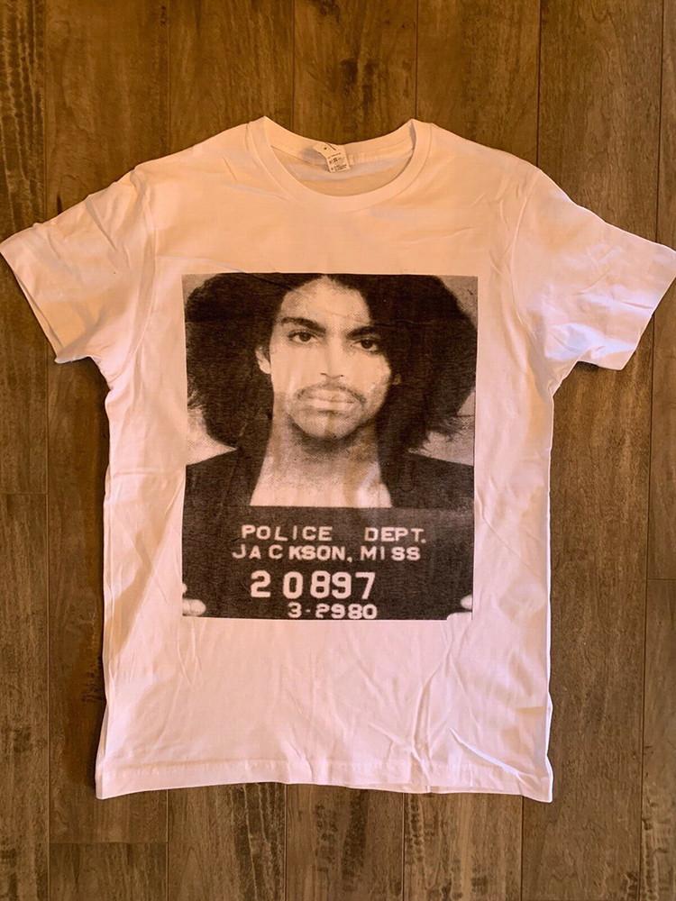 

(Officially Licensed) Prince Purple Rain Mug Shot Unisex T-Shirt M