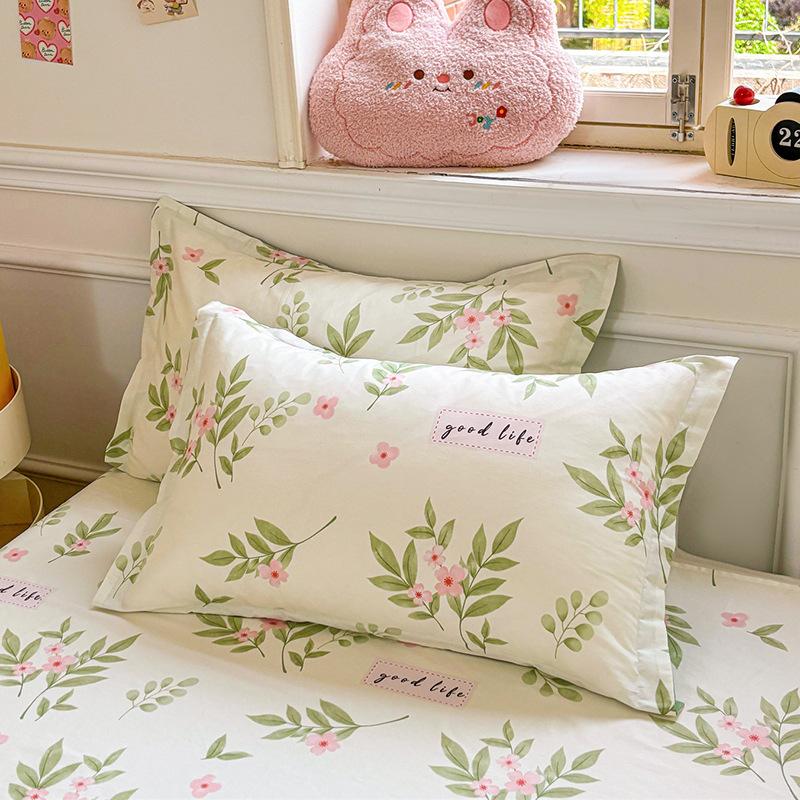 100% Cotton Floral Pillowcases Set of 2 Garden Floral Printed Pillow Cover with Envelope Closure Wrinkle Fade Resistant Hotel Quality Pillow Protector