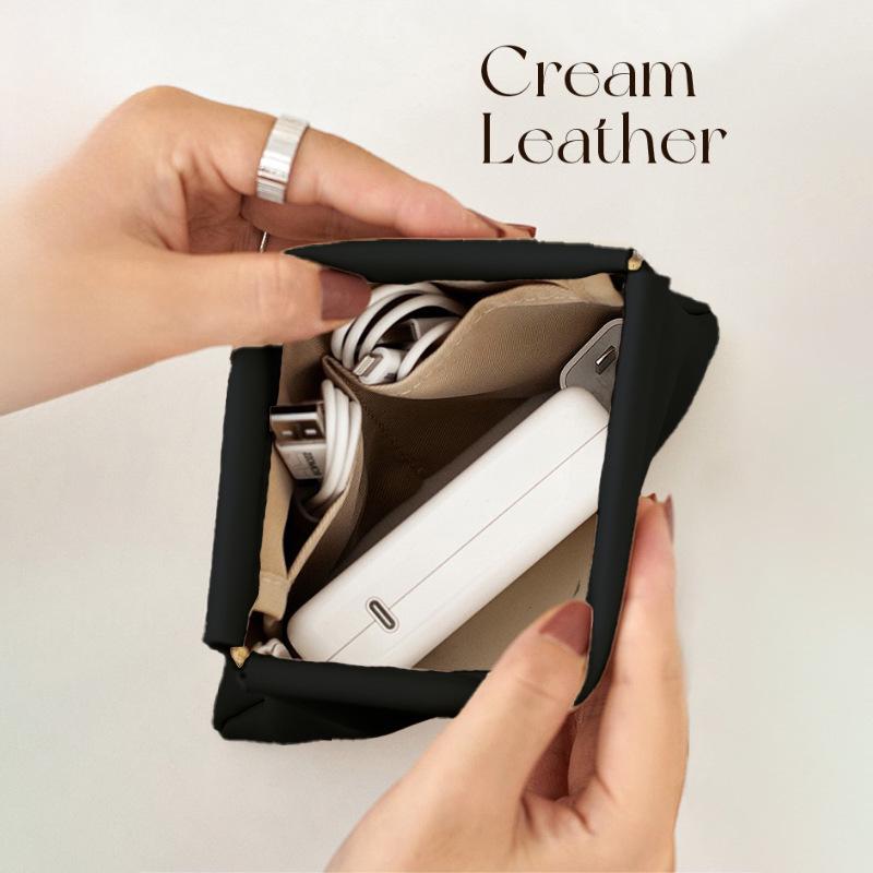 Compact Auto-Close Shrapnel Bag: Earphone, Cable & Cosmetic Portable Storage