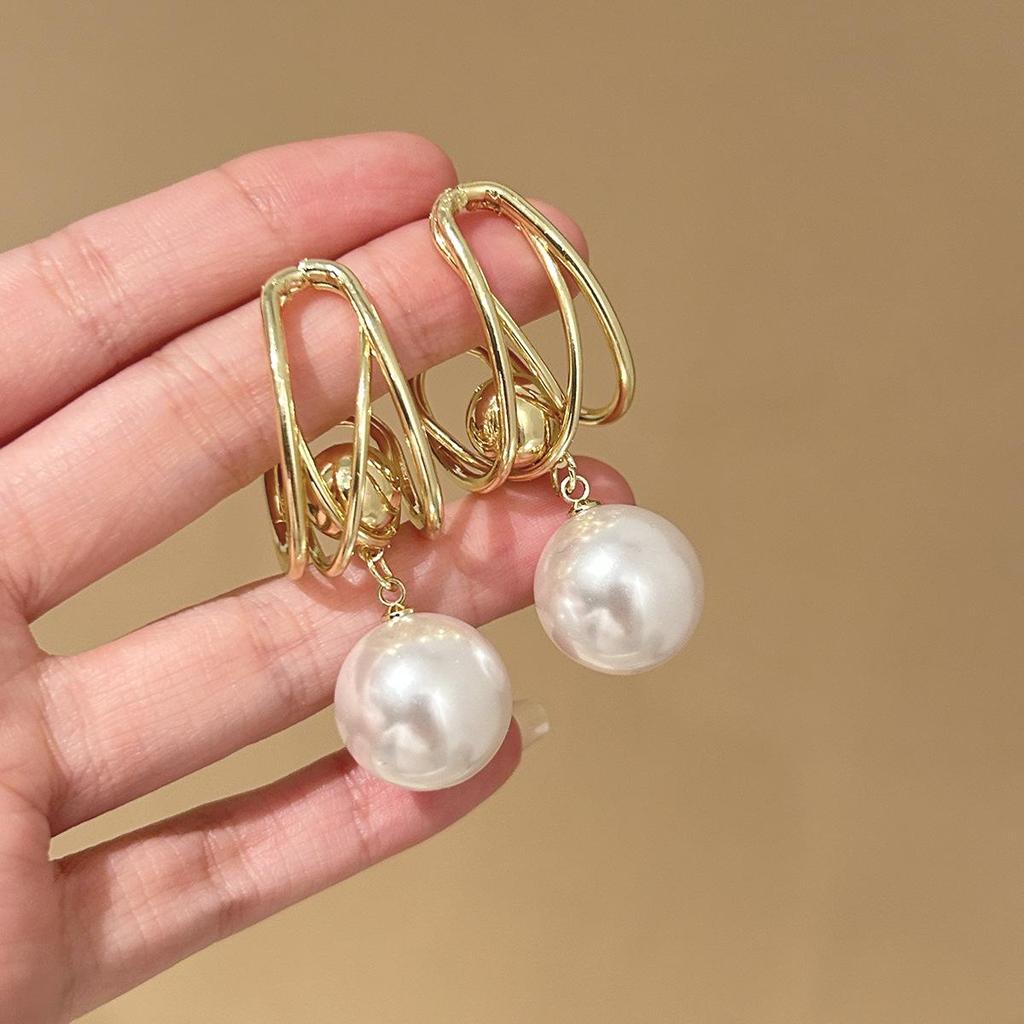 Elegant Geometric Pearl Earrings - European Design with a Chic Metal Style