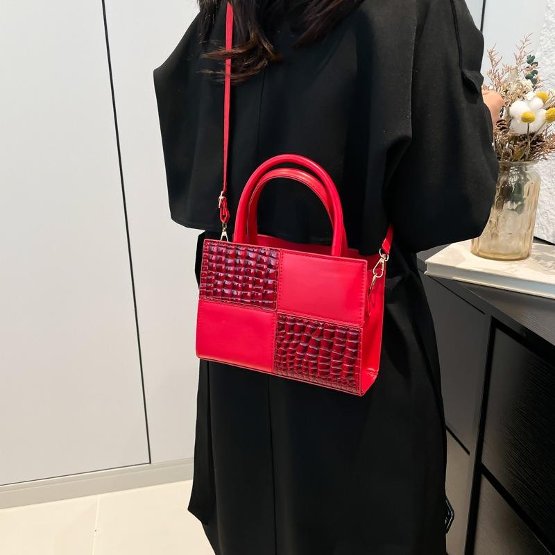 Autumn new niche design small square bag fashionable simple retro exquisite trend shoulder messenger bag