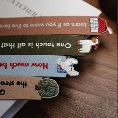 New Animals Embroidered Bookmark Non-woven Fabric Book Lovers Reading Book Clip Gift DIY Pagination Mark School Office Supplies