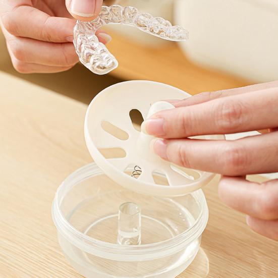 Travel Retainer Case Denture Bath Box with Strainer Basket Portable Orthodontic Retainer Case with Mirror for Braces Dentures Cleaning
