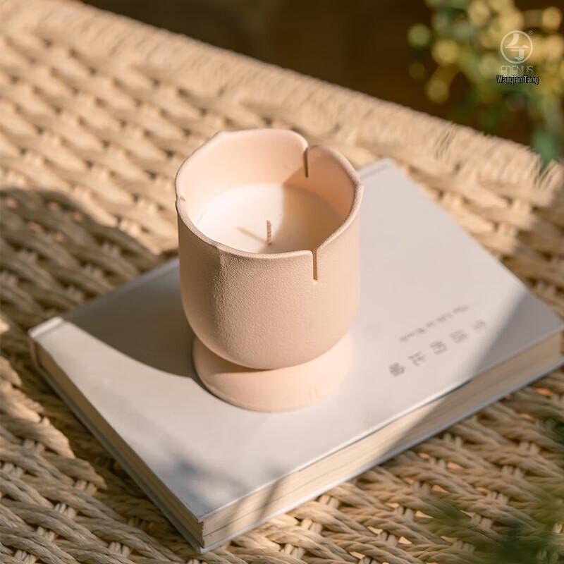 Edenus Ceramic Scented Candle