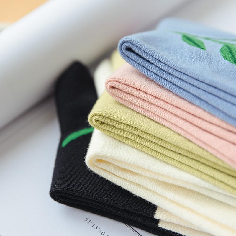 Female Spring and Summer All Match Pure Color Leisure Stereo Floret In The Tube Cotton Socks