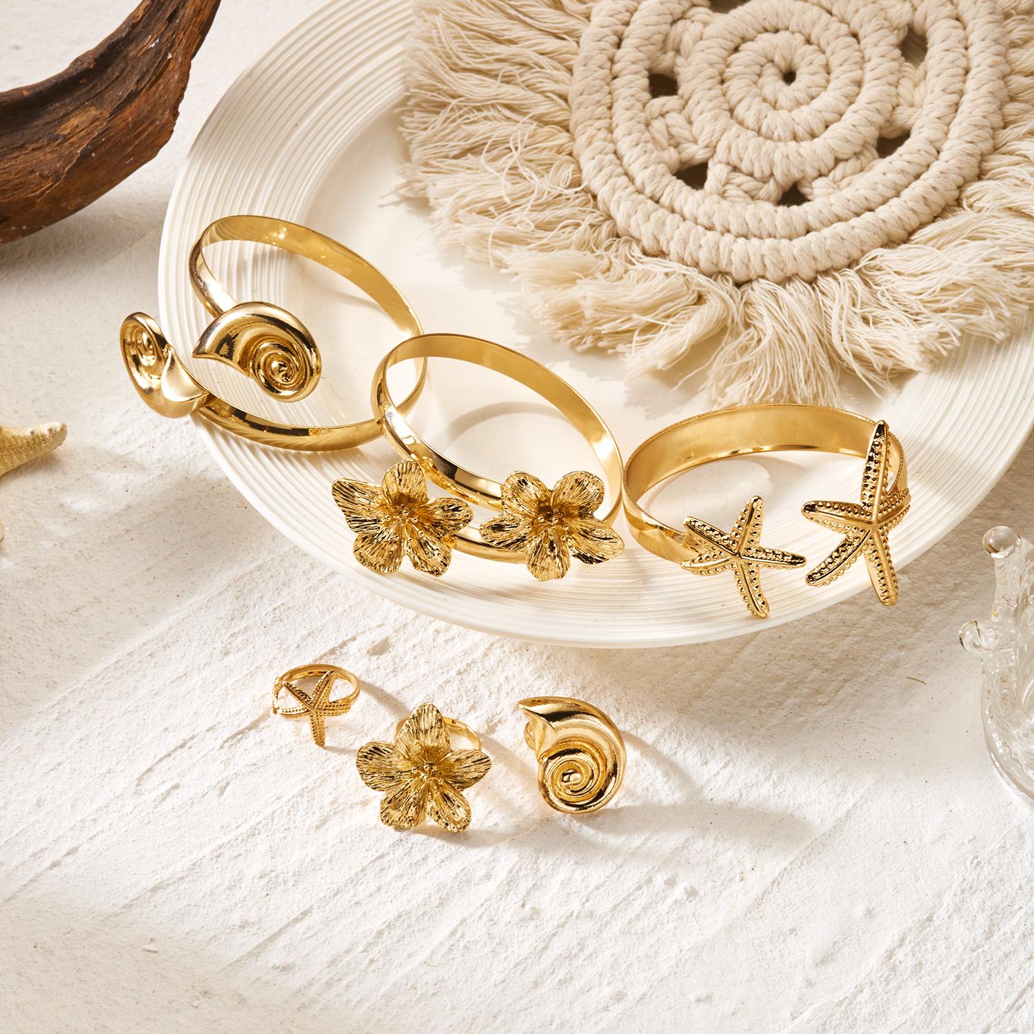 

Starfish Conch Shell Bracelet Ring Set for Women Boho Flower Open Ring Gold Plated Cuff Bracelet Beach Party Jewelry Gift