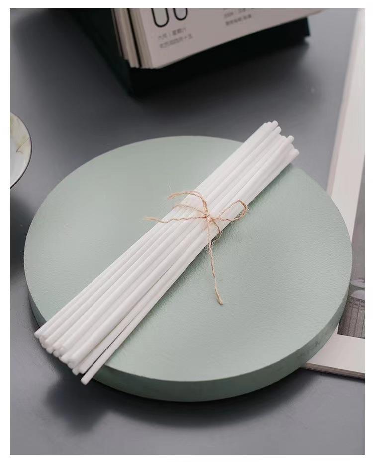 Flower Dew Rattan Aroma Diffuser Stick Set - No-Fire Indoor Fragrance Accessories