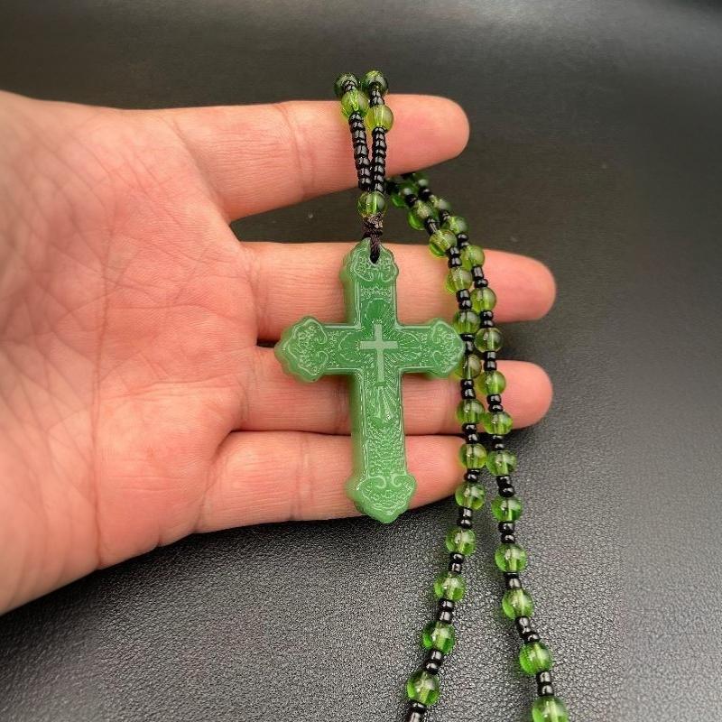Imitation Green Jade Cross Pendant Necklace Hand-Carved High Quality Non-Irritating Jewelry for All Age Groups Gifting