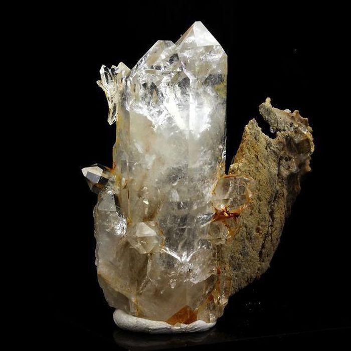 Pierres et Minéraux. Quartz + Calcite. 250.0 ct. Le Noirey, Saint-Jean-de-Maurienne, Savoie, France.