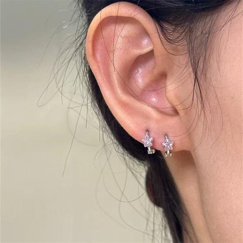 New Style Colorful Star Shaped Zircon Ear Clips for Women Hot Selling Small Hoop Earrings with A Sense of Luxury Ear Ornaments розовый