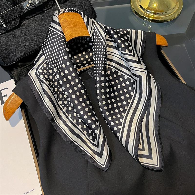 53cm Square Scarf 100% Pure Real Silk Scarves for Women Foulard Fashion 2025 Floral Brand Print Shawls Hijab Bandana Headband