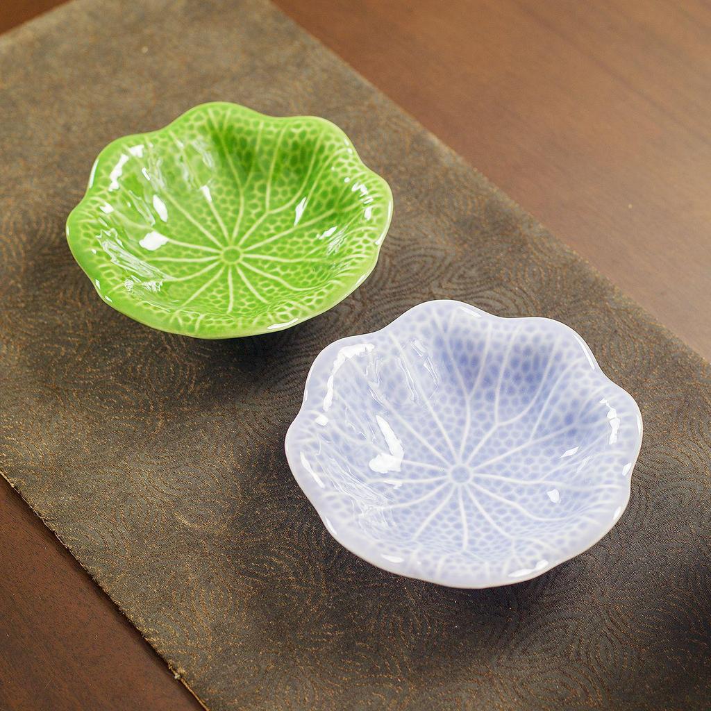 Chinese Ceramic Tea & Snack Plate – Retro Style for Pastries, Dim Sum, or Dried Fruit.