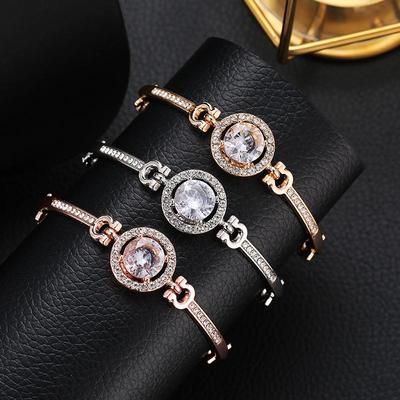 Armband für Damen im koreanischen Stil mit funkelnden Diamanten und Zirkonia - Schlicht, vielseitig und elegant.