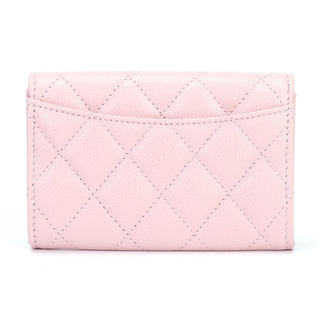 CHANEL 24K Classic Style Vertical Gold Label Double C Logo Quilted Pattern Shiny Grain Calfskin with Gold Metal Card Holder for Women Pink