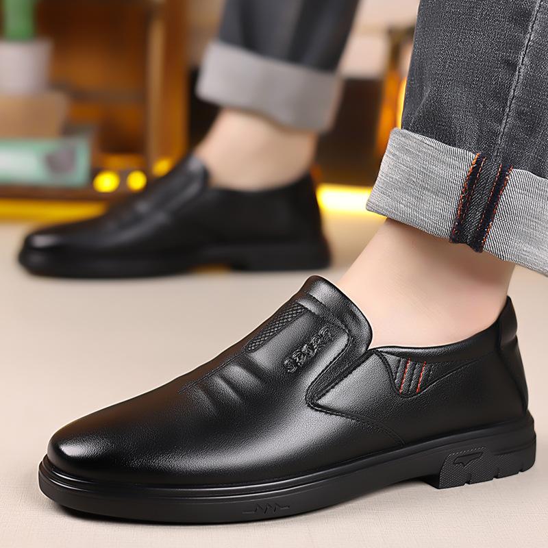Fashion 2025 New Designer Fashion Non-slip Soft Leather Shoes for Men Solid Color Spring Autumn Causal Dress Shoes Man