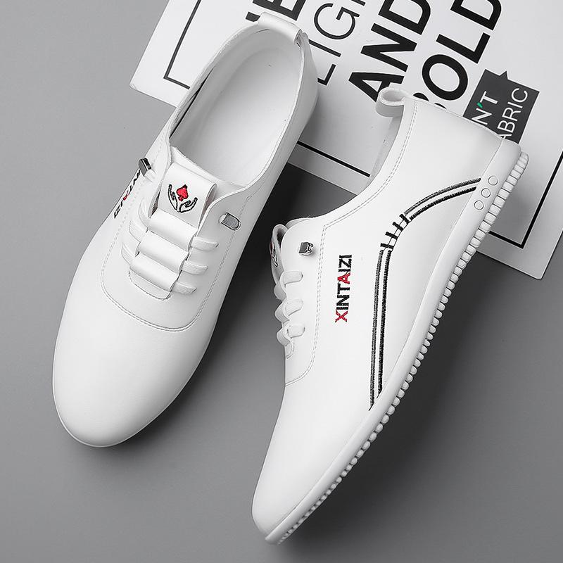 Men's shoes 2025 new summer breathable white beanie shoes men's casual leather shoes soft sole one pedal shoes