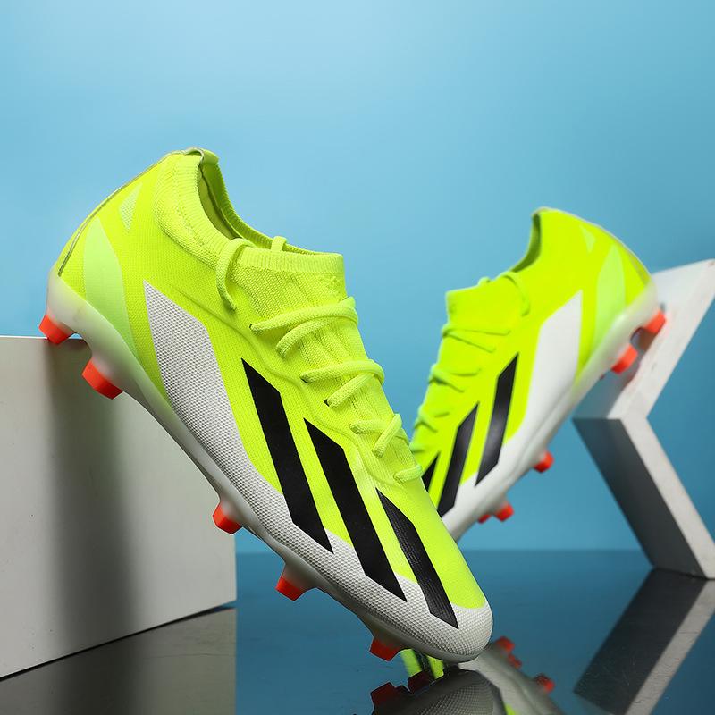 Short nail training football shoes Low top leather surface Long broken nail football sports shoes Low top youth sneakers Large size